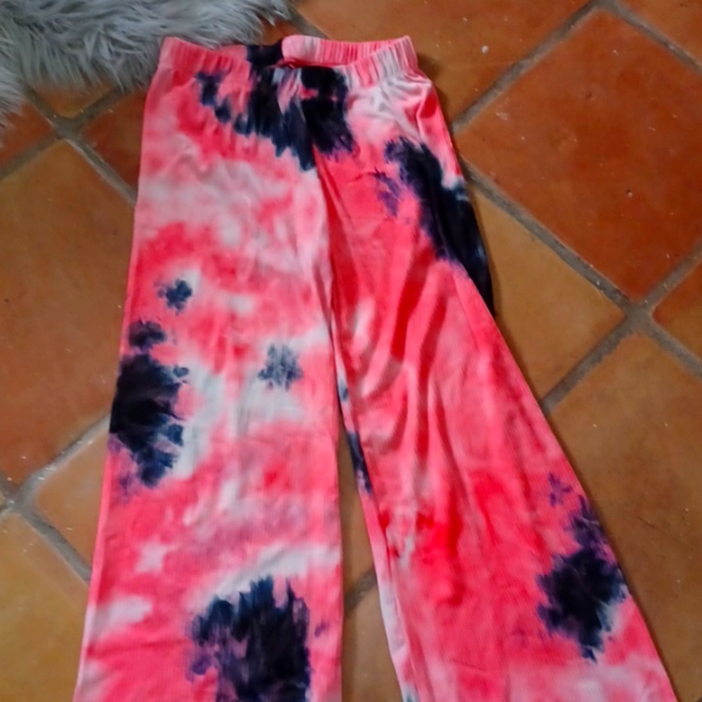 Neon pink, black, white pants size 10/12 girls